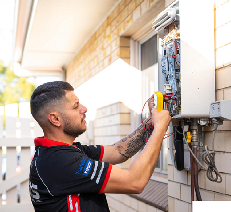 Choosing a Plumber for Your Hot Water Repairs Adelaide