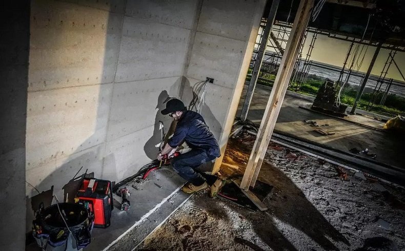 Do I Need an Emergency Plumber Adelaide?