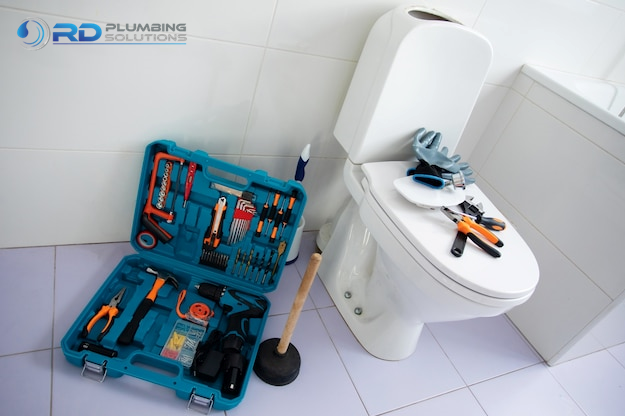 How to Fix your Toilet’s Leaky Fill Valve!