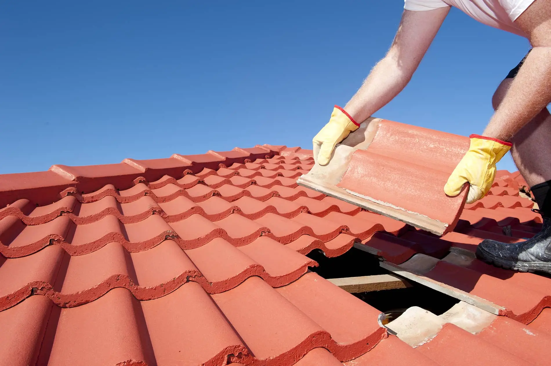 How do I know if my roof is unsafe